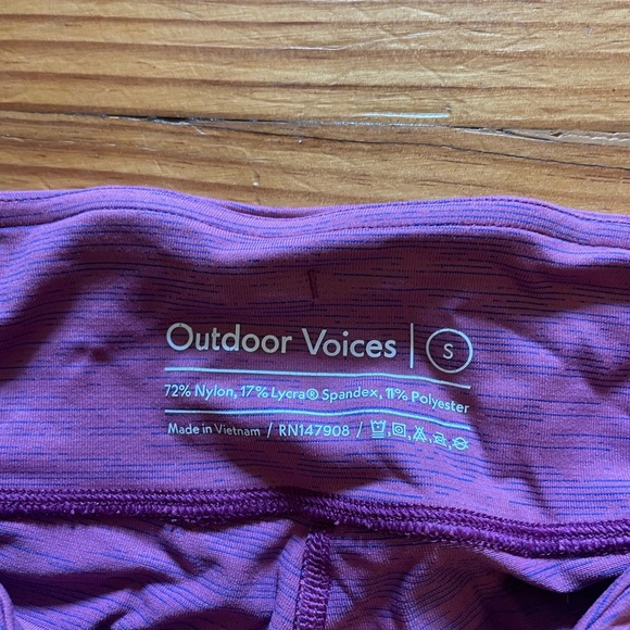 OV Leggings - Picture 2 of 3